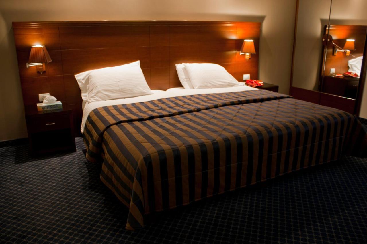 Bel Azur Hotel - Resort Jounieh Bilik gambar